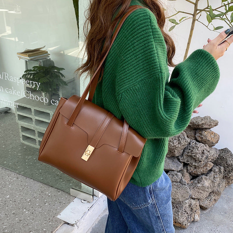 Retro Classic Brown Large Capacity Commuter Underarm Tote Bag