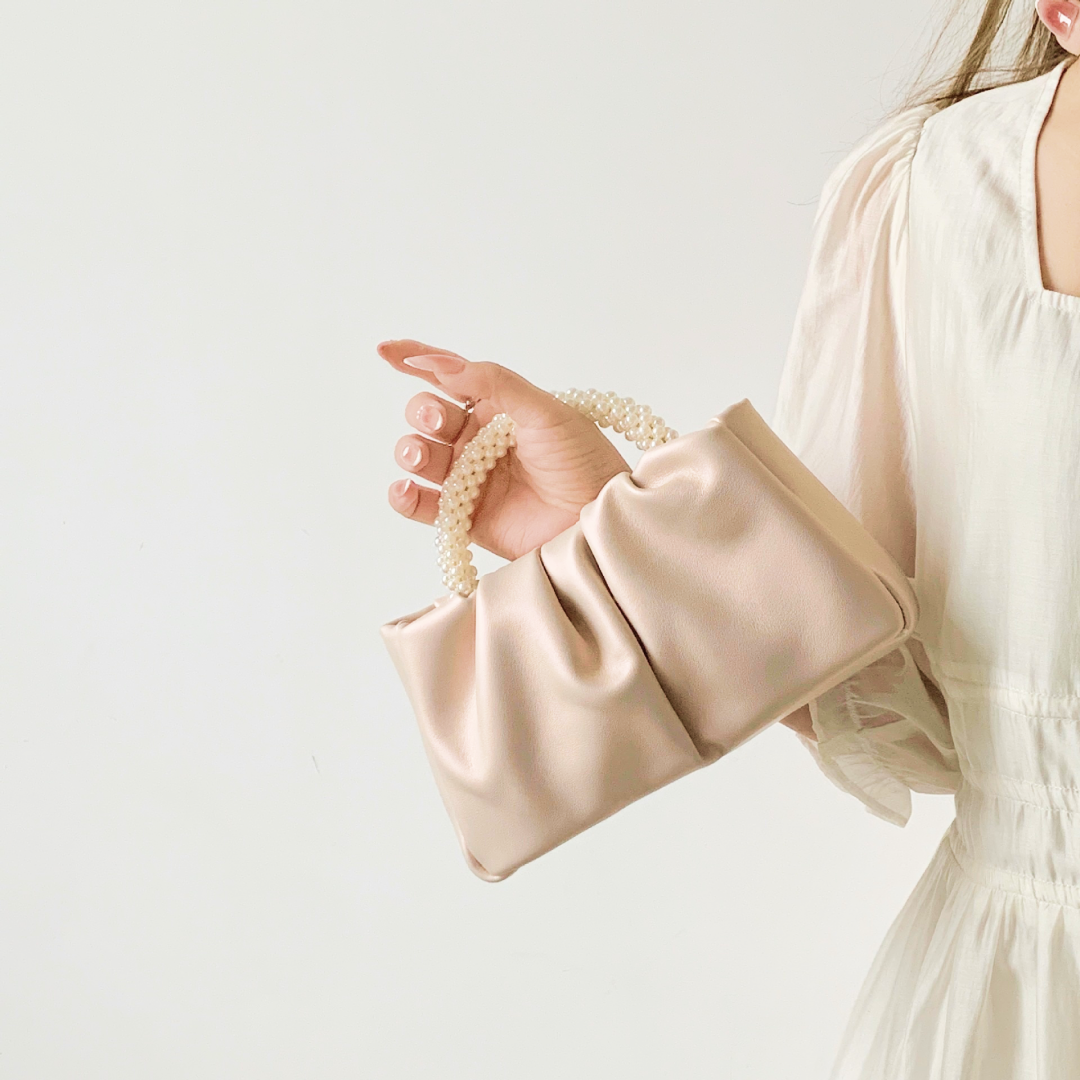 Sweet Girl Pearl Handbag – Elegance Meets Everyday Style