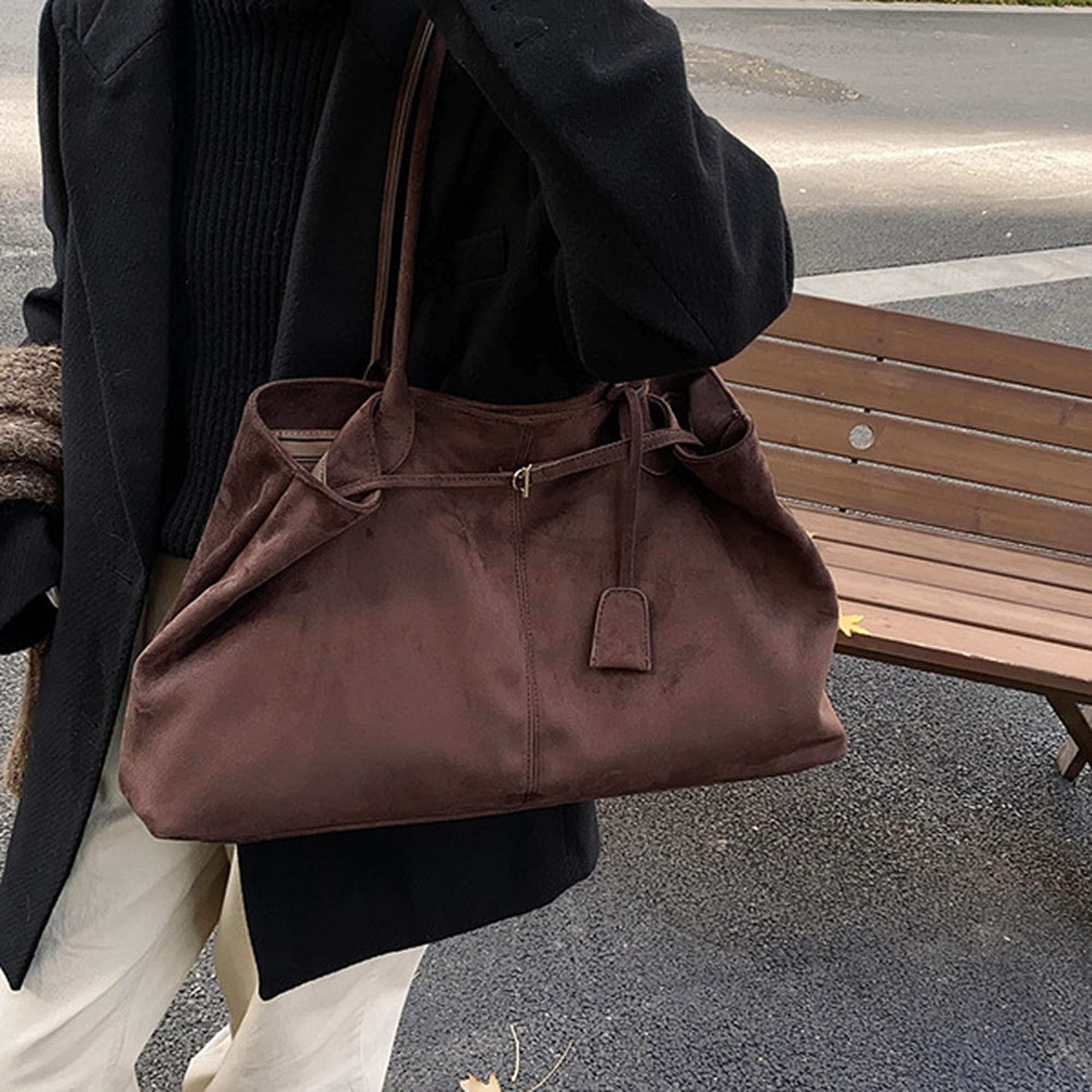 Soft Suede Tote Bag – Spacious, Chic & Effortlessly Versatile