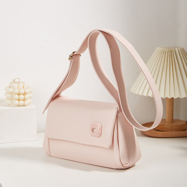 Soft Curve Shoulder Bag – Minimal Design, Everyday Elegance