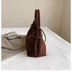Retro Suede Handbag – Timeless Elegance, Everyday Functionality